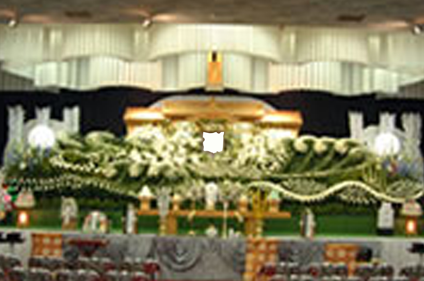 仏式での葬儀 祭壇02